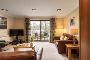 2 Bedroom, Sleep 6, Dog Friendly Cottage At Windermere Marina Village
